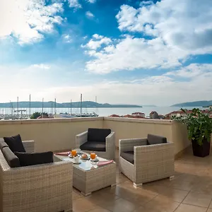 Rotondo 4*, Donji Seget Kroatië